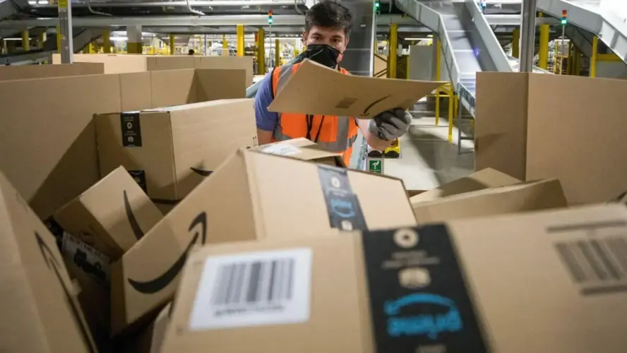 Complete guide to work at Amazon in Canada