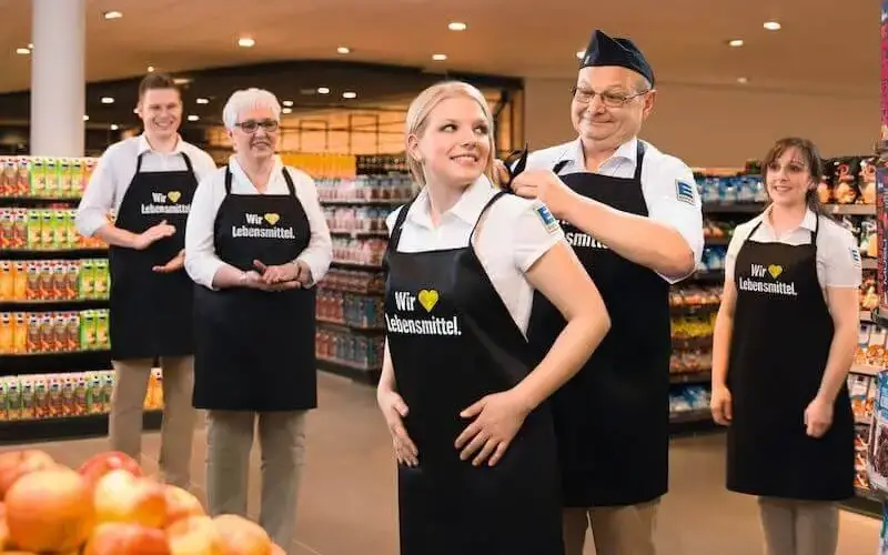 WIE ARBEITEN SIE BEI EDEKA?