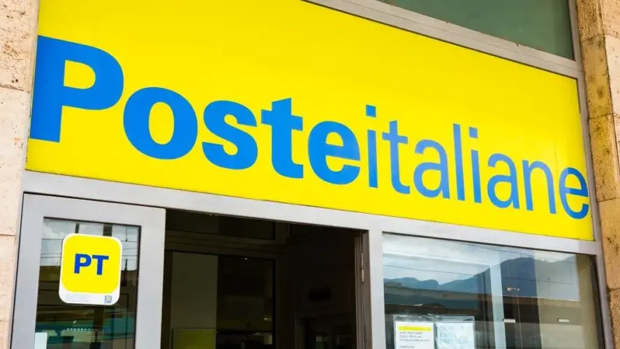Lavora presso POSTE ITALIANE