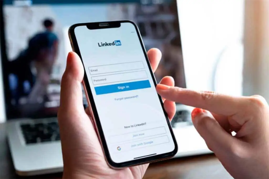 Trova lavoro con Linkedin