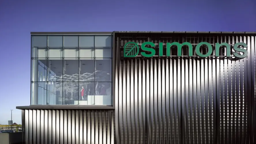 Job Opportunities and Career Growth at Simons