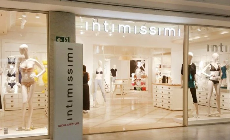 Lavora da Intimissimi