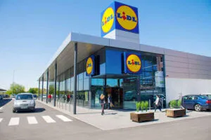 Lavora come magazziniere da Lidl
