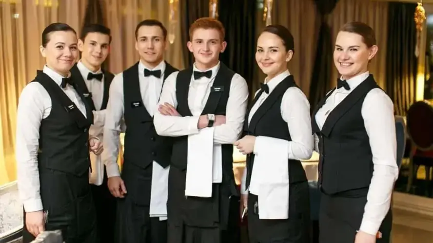 SERVER/WAITER JOBS PAYING UP TO £10.29/HOUR