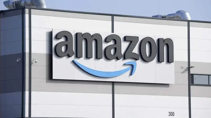 Amazon is hiring for Holidays Season  In Canada During The Holidays & many pay over $20 an Hour