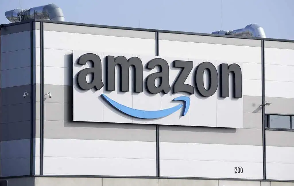 Amazon is hiring for Holidays Season  In Canada During The Holidays & many pay over $20 an Hour