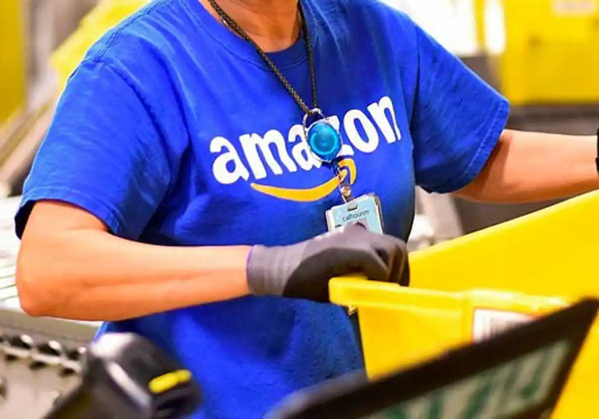 La storia di Amazon: conosci tutti i particolari per ottenere un posto fisso da Amazon