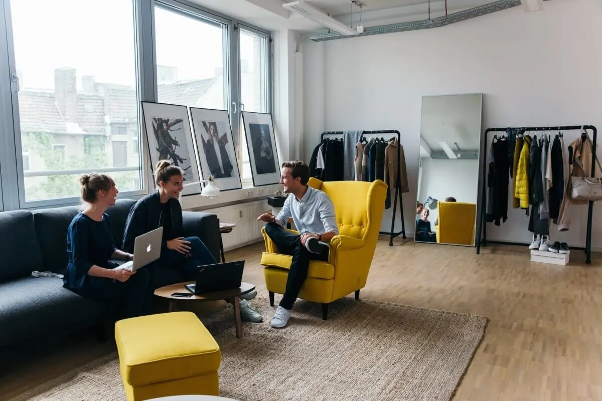 Gehalt von 2.933€: Zalando sucht 450 neue Mitarbeiter für sein Online-Mode-Team