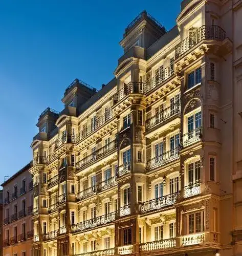 Entdecke über 250 Arbeitsmöglichkeiten in Hotels: Verdiene bis zu 23€ pro Stunde!