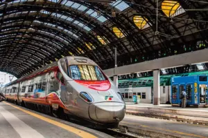 Trenitalia assume! Contratti part-time o full-time con paga di 19€/ora, senza esperienza richiesta
