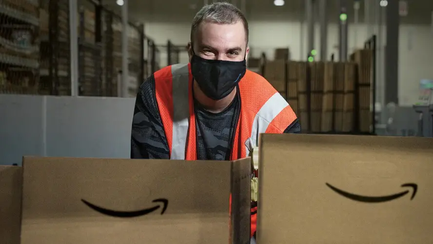 Join the Amazon Fulfillment Team in Canada!