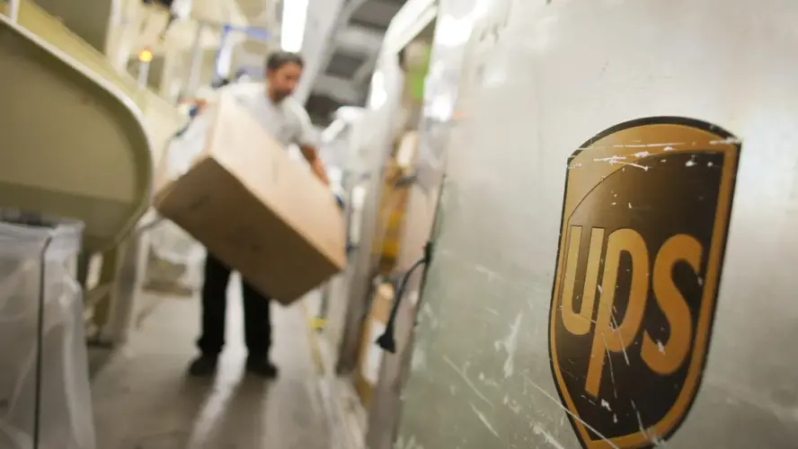 How to earn £14.77+ at UPS (UK)
