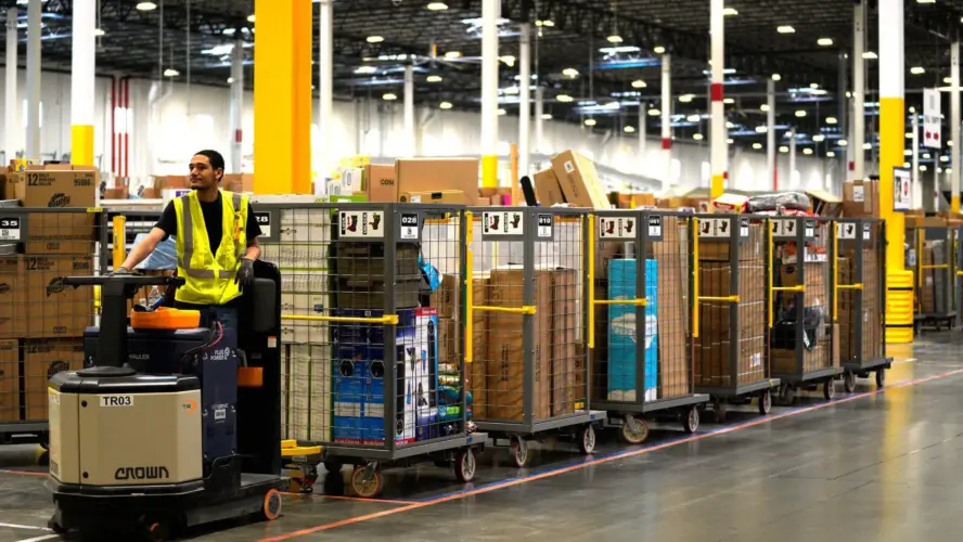 Warehouse Jobs at NHS Earning £27,000+ a year