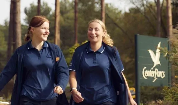 How to work at Center Parcs Earning up to £34.000 a Year. More Than 70 Well-Paid Vacancies