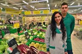 I supermercati PAM cercano dipendenti da assumere: contratti part time o full time da 14€ / ora