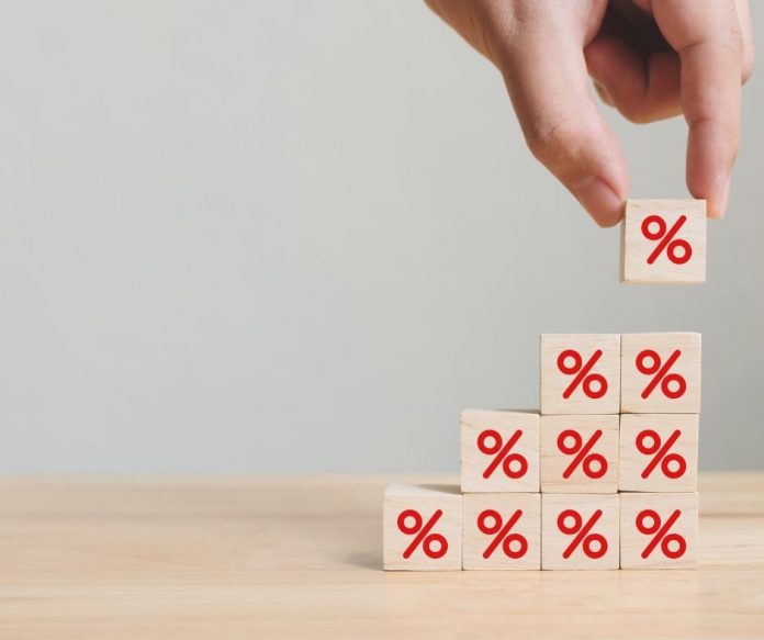 Publicación de Facebook Primero de Mayo Verde Elegante Ilustrado Floral